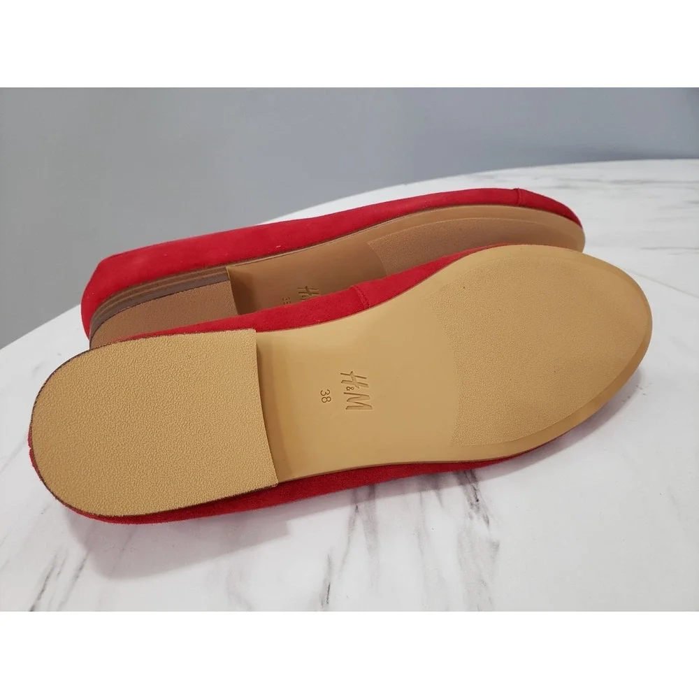 NEW H&M Ballet Flats Womens Size 7 Red Faux Suede Slip On Shoes Round Toe Velvet